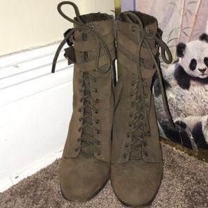 Shoedazzle Heel Boots